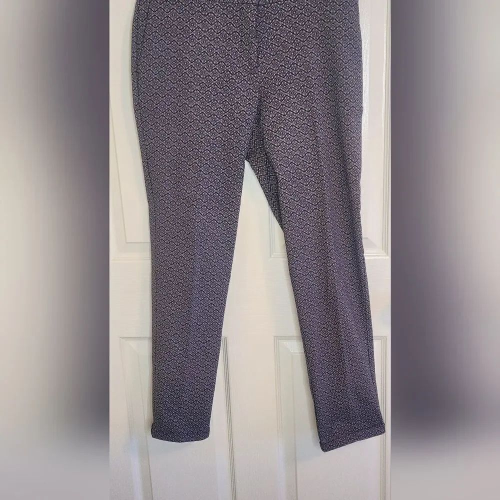 Mario Serrani Italy 8 Gray Black Patterned Full Length Pockets Cuffs Women Pants